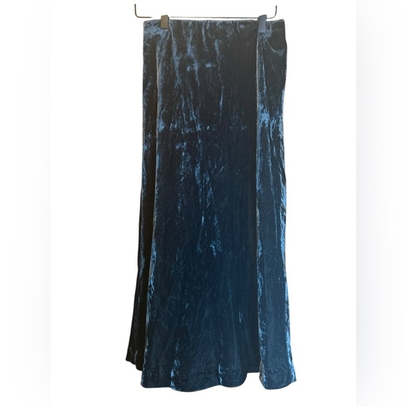 Anthropologie Dresses & Skirts - Maeve Anthropologie Green Velvet Maxi Skirt Small Holiday